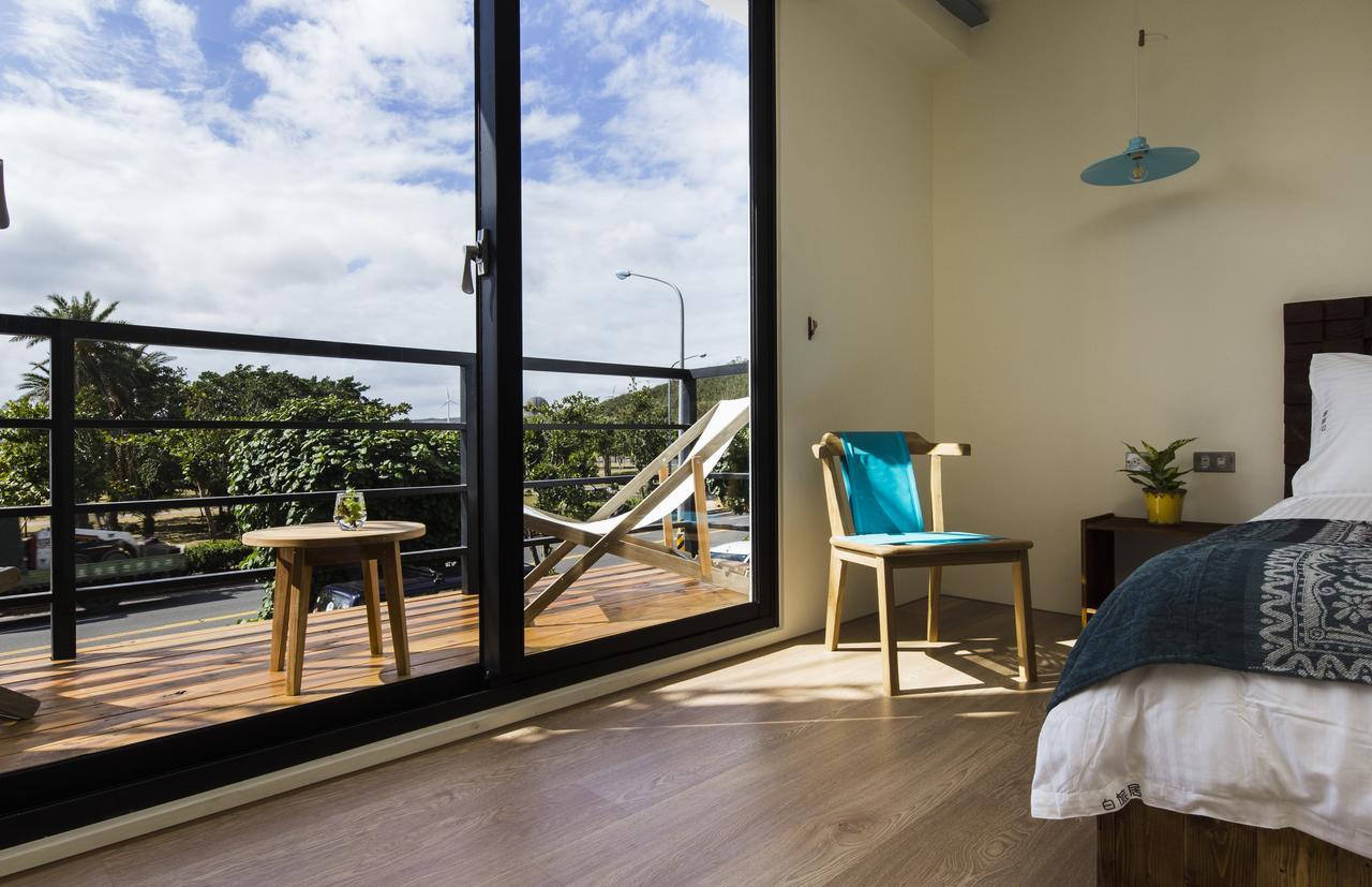 Haku Beach Days Inn Нанвань Екстер'єр фото